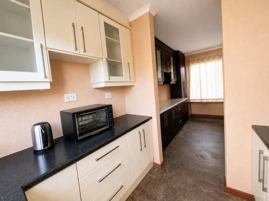 3 Bedroom Property for Sale in Tlhabane West North West